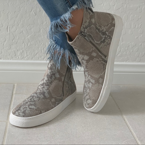 NEW Snake Print High Top Double Zipper Sneakers - Picture 5 of 5